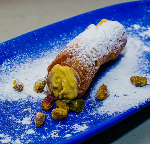 Cannolo Siciliano artesanal