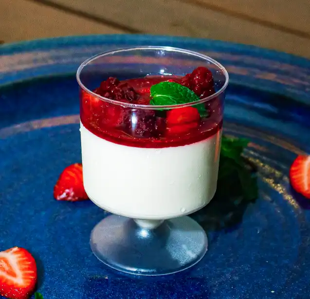 Panna cotta ai frutti di bosco